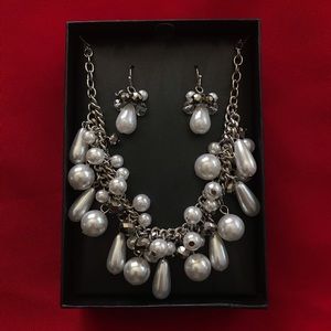 Necklace & Earring Set